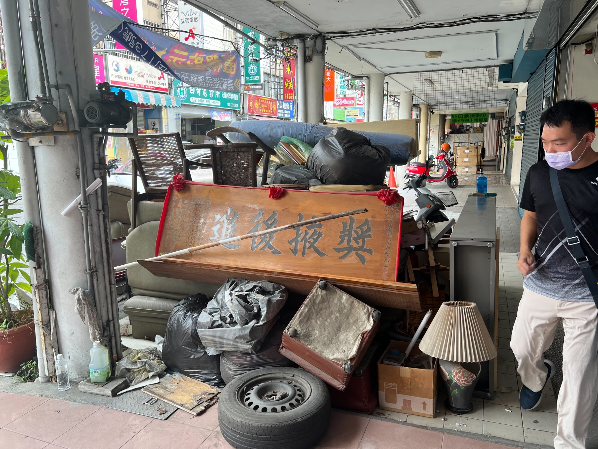 20220727南投草屯鎮公司搬遷後廢棄物清運
