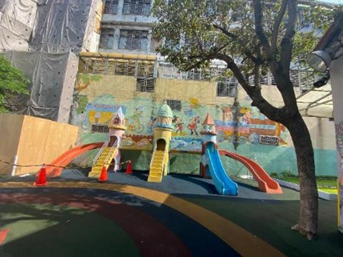20210625幼兒園溜滑梯清運